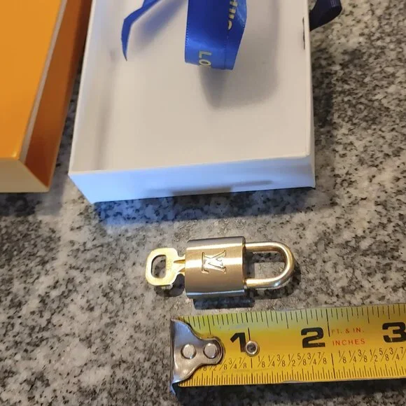 Louis Vuitton Padlock with Key #305. Made in France. - Picture 5 of 16